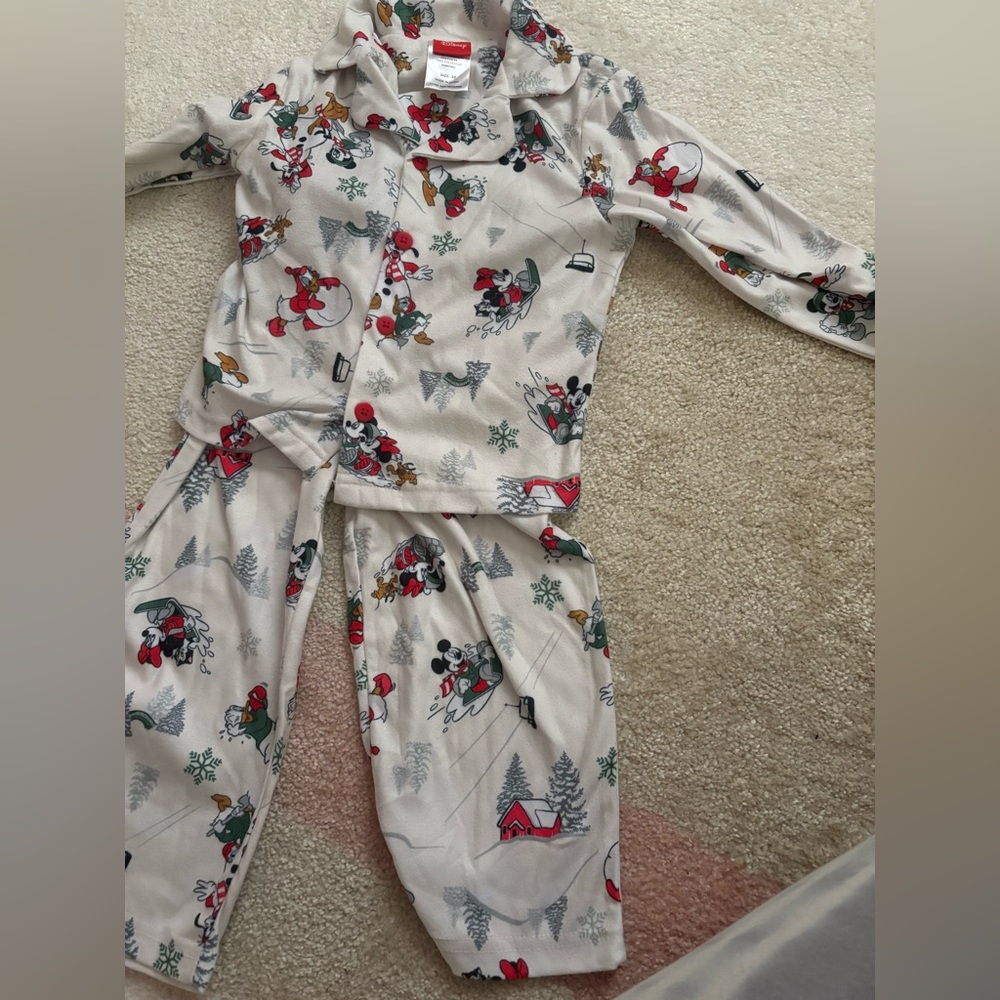 Disney Red and White Kids  Pajama Set NEW